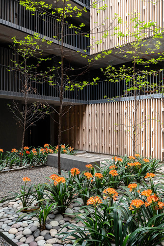 Oportunidad:moderno, Luminoso,seminuevo Con Patio Y 2 Suites