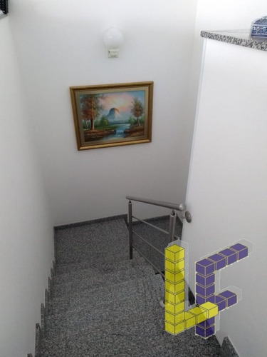 Sobrado. Bairro Santa Paula - 16080