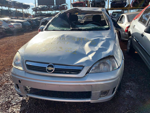 Imagem 2 de 9 de Sucata Para Venda De Peças Sucata Chevrolet Corsa Maxx 1.8
