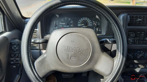 Imagen 18 de 25 de Jeep Cherokee Sport 4.0 At 1998