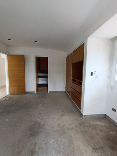 Se Vende Casa En Urb El Placer 330m2 - 4h+s/4+½b+s/4p