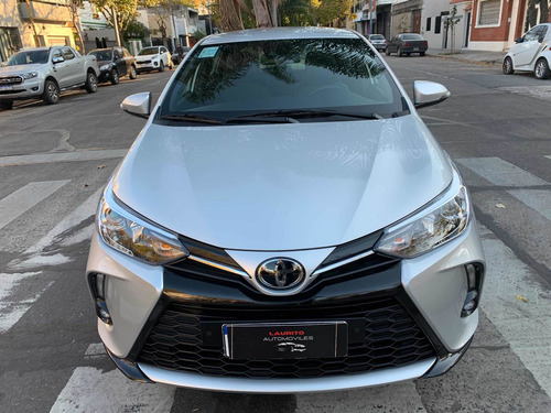 Imagen 2 de 21 de Toyota Yaris Xls Pack Cvt