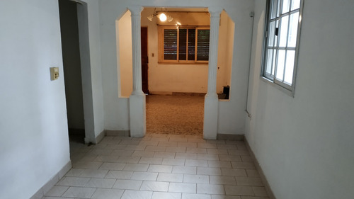 Casa 3 Ambientes Con Fondo Libre - Nuevo Wp De Contacto 1137868438!!