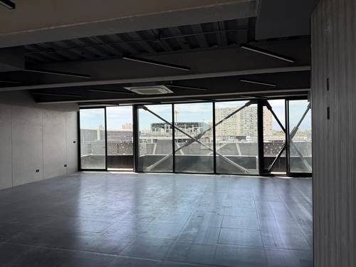 Comercial, Notaria, Centro Medico, Restaurante.