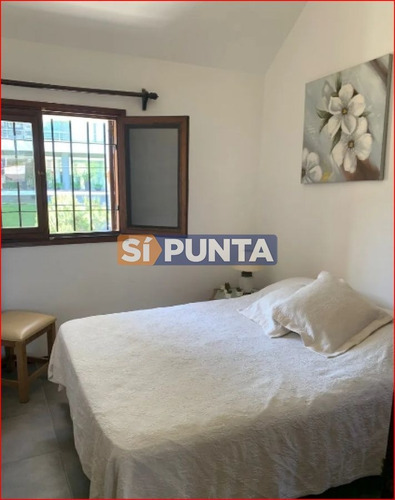 Imagen 4 de 12 de Casa En Alquiler - Punta Del Este