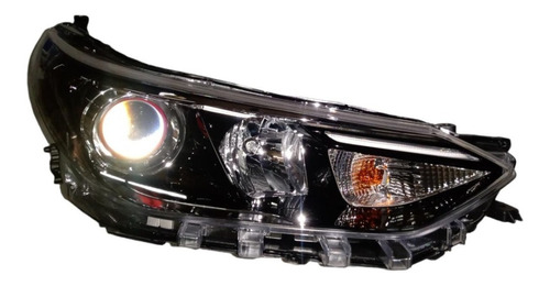 Imagen 1 de 5 de Optica Derecha Con Lupa Toyota Yaris 2020 Original