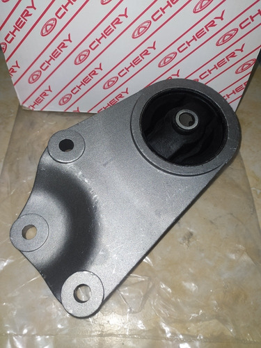 Base Motor Trasera Caja Chery Arauca (original)