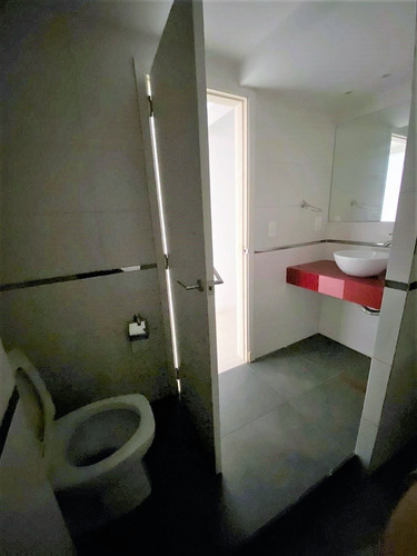 Imagen 12 de 13 de Venta De 3 Apartamentos En La Zona De Cordón - Mercedes 1832