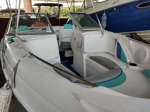 Focker 190 Motor 115hp V4 Yamaha 2t 7 Passageiros 19 Pés