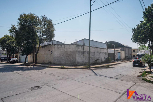 Imagen 2 de 16 de Damian Torino Y Clement- Galpón Y Oficina- En Venta