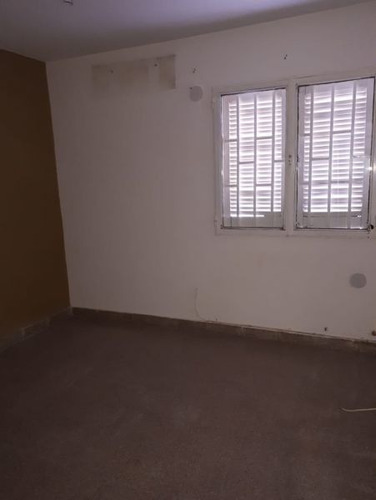 Casa De Tres Dormitorios En Barrio Chateau Carreras, Córdoba