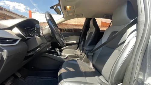 Chevrolet Onix 1.0T Premier Hatch At