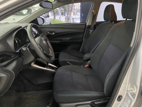 Imagem 3 de 9 de Yaris 2019 Sd Xl 1.5 Automático Prata
