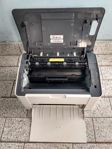 Impresora Hp Laser 107w Wifi (Usado)
