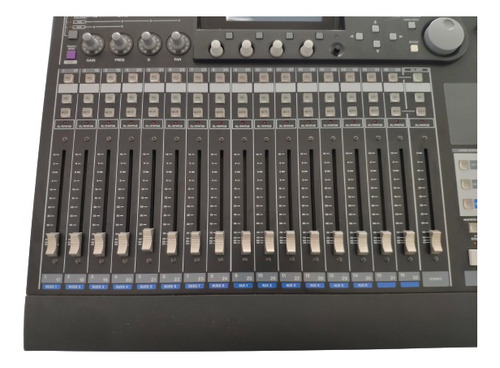 Tascam Dm-24 Consola Mezcladora De 32 Canales (Usado)