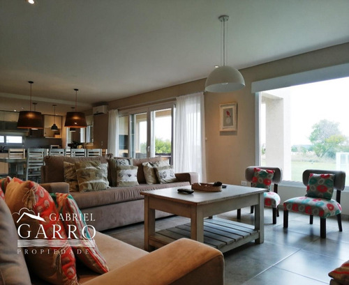 Imagen 6 de 17 de Casa A La Venta En El Barrio Cerrado Costa Esmeralda