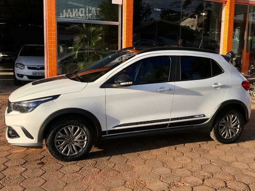 Imagem 4 de 15 de Fiat Argo Trekking 2021