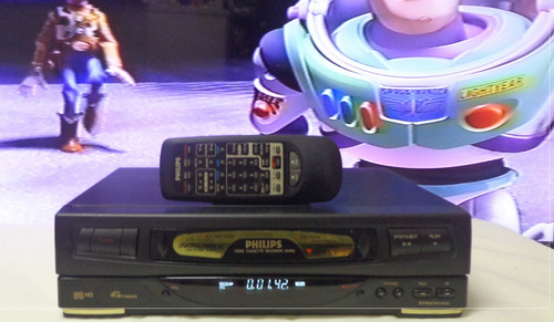 Video Cassete Philips Vr-456 + Controle- Usado - Funcionando Preto (Usado)