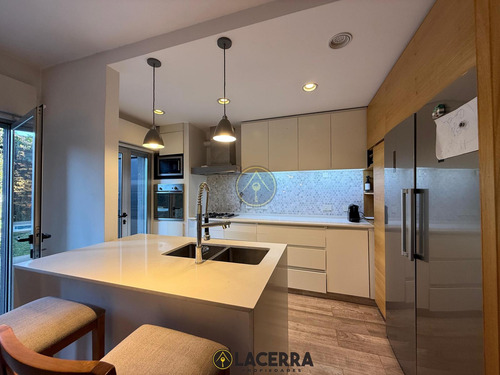 Venta De Casa En El Bajo De San Isidro