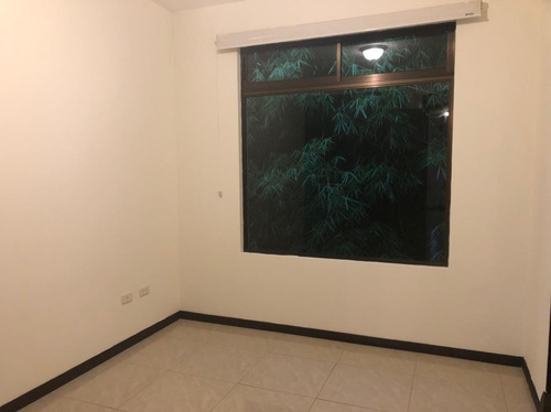 Imagen 6 de 14 de Apartamento Cómodo Y Precioso
