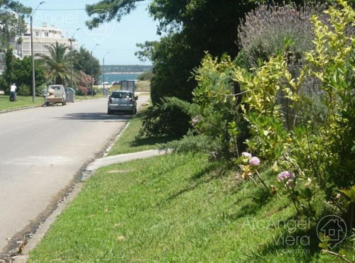 Casa Con Piscina Muy Cerca Al Mar En Punta Del Este 2 - Playa Mansa
