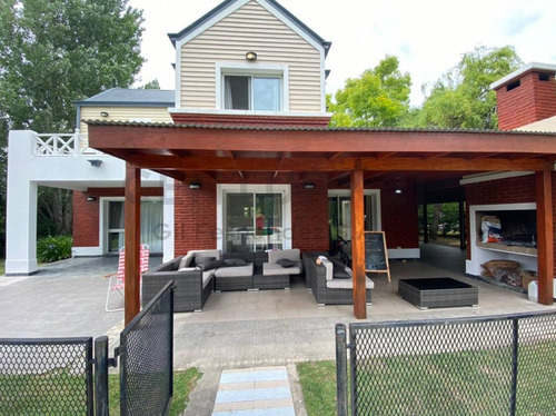 Imagen 8 de 23 de Venta Casa En Club De Campo Los Ceibos- City Bell