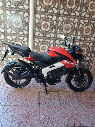 Bajaj Rouser Ns 200 Sin Detalles , Titular Al Dia