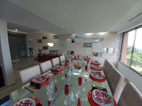 Ana Torres. Apartamento En Venta 24-283 En Lomas Del Mirador