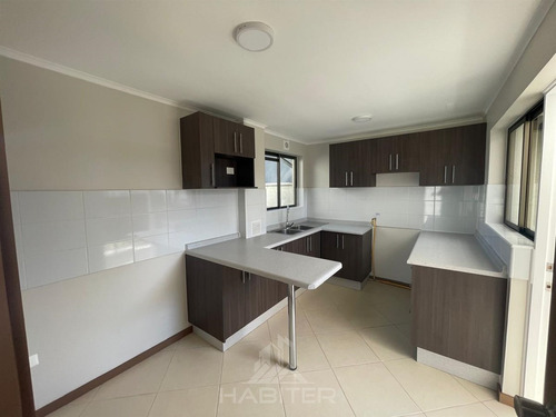 Casa En Venta De 3 Dorm. En Talca Las Rastras