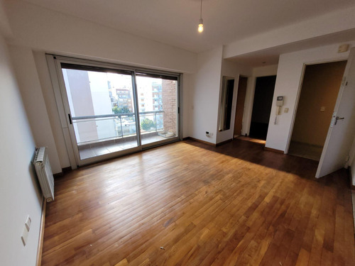 Espectacular Departamento 2 Ambientes Contrafrente Con Balcon