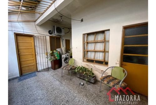 Imagen 3 de 14 de Ph En Venta - Caseros Centro