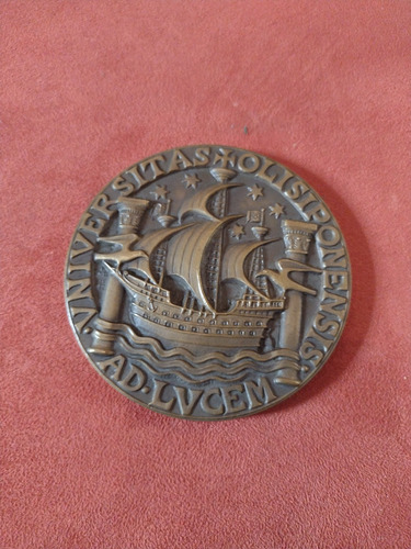 Medalha Cidade Universitária Lisboa - Portugal (Usado)