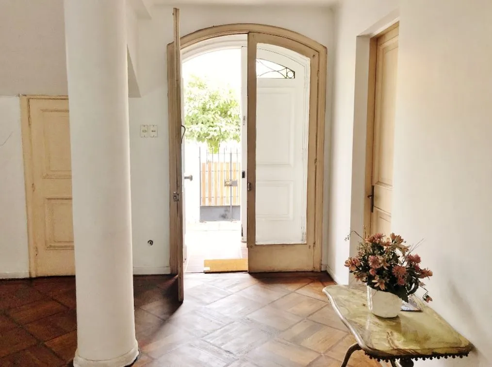 Imagen 5 de 30 de Elegante Casa Esquina 2 Pisos Para Institución O Negocio