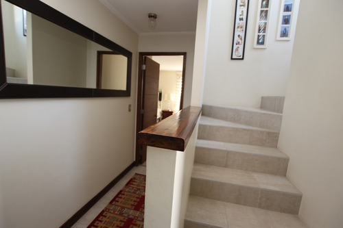 Preciosa Casa En Venta En Condominio