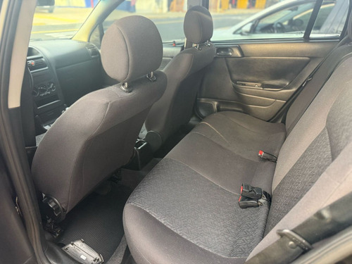Chevrolet Astra Astra Sed. Advant. 2.0 8V MPFI FlexP. 4p