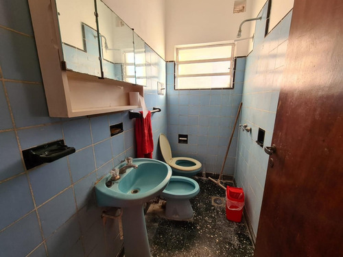 Imagen 6 de 9 de Casa Americana En Venta En Ituzaingo Con Tres Dormitorios