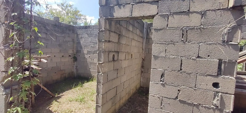 Imagem 6 de 18 de Miracatu/chácara C/lago/casa S/acabamento/ref:05365
