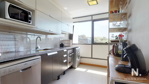 Pent House De 3 Dormitorios En Suite En Edificio Blue Bird , Punta Del Este , Playa Brava