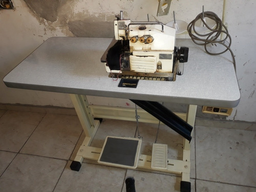 Imagem 7 de 9 de Máquina De Costura Overlok