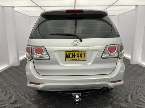 Toyota Fortuner 2.7 Urbana 4x2