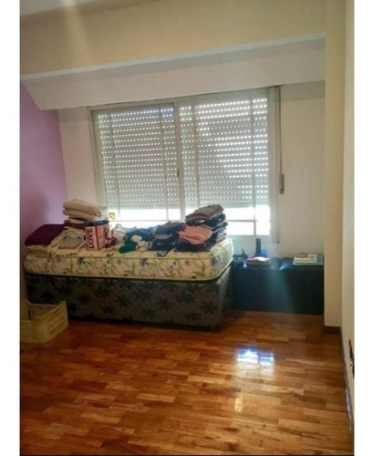 Triplex Con Cochera Y Terraza | Excelente Estado Y Detalles