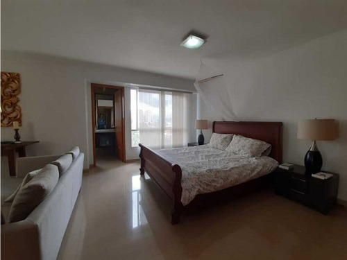 Vendo Apartamento 229m2 Manzanare 1260