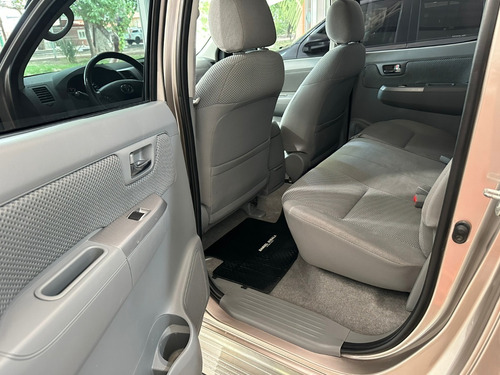 Imagen 11 de 11 de Toyota Hilux (l05) 3.0 C/d 4x2 Tdi Srv 163cv