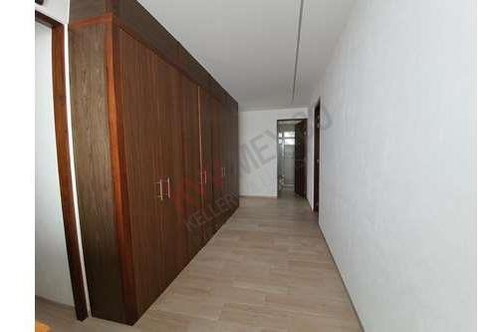 Imagen 9 de 24 de Casa En Venta En Residencial Del Bosque En Bosque Real Country Club