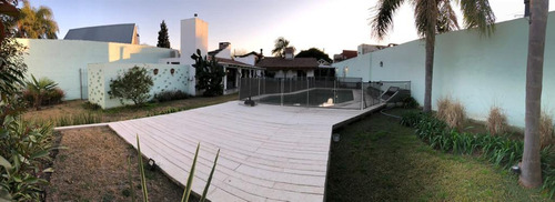 Venta - Casa 3dorm + Depto - Patio Y Pileta