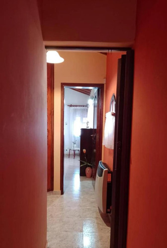 Casa En Venta - 4 Dormitorios 2 Baños - Cochera - 240mts2 - Tunuyán
