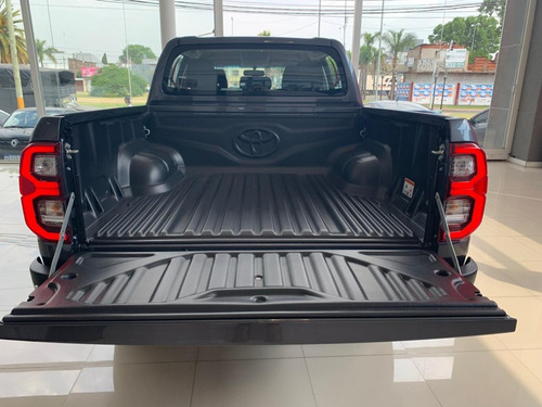 Imagen 7 de 13 de Toyota Hilux 4x2 Dx 2.4 Tdi 6mt