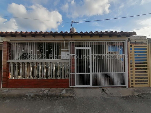 Casa En Venta En Cabudare, Los Yabos 24-15412 App