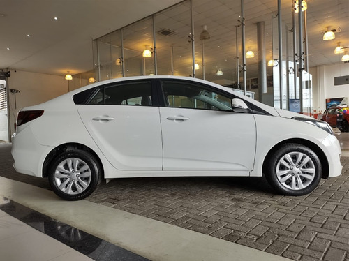 Imagem 10 de 11 de Hb20s Confort Plus 1.0 Manual 2019 Branco