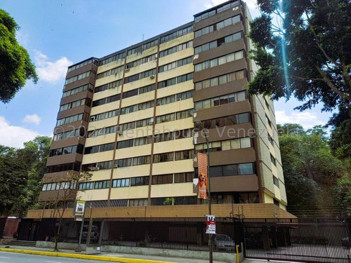 En Venta Cuatro (4) Apartamentos Ubicados En El Primer Piso En Edificio Ubicado En Chuao. Ch.